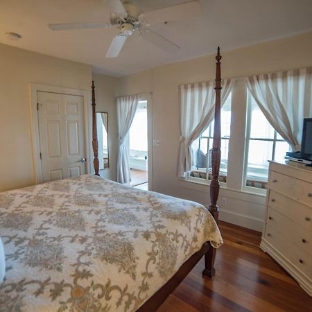 Night Swan Intracoastal Bed & Breakfast New Smyrna Beach Exterior photo