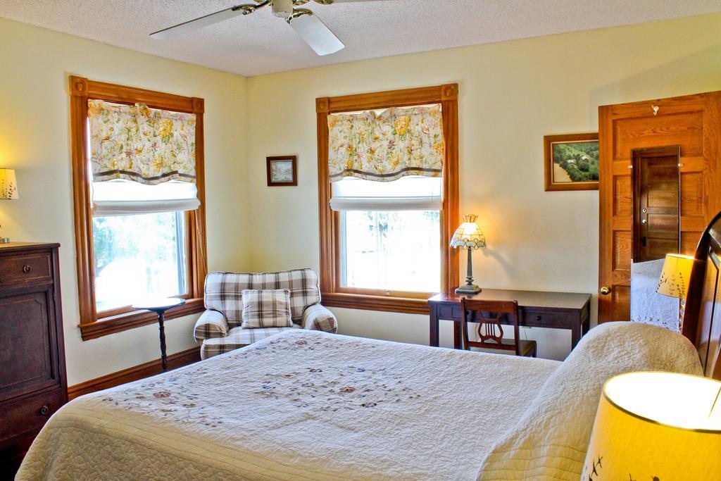Night Swan Intracoastal Bed & Breakfast New Smyrna Beach Exterior photo