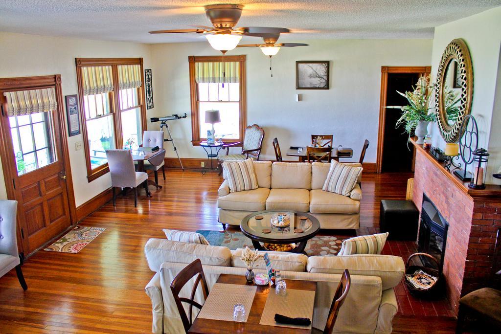 Night Swan Intracoastal Bed & Breakfast New Smyrna Beach Exterior photo