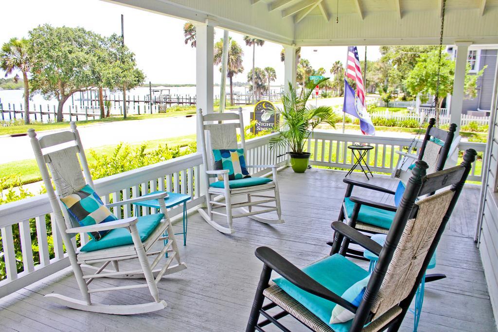 Night Swan Intracoastal Bed & Breakfast New Smyrna Beach Exterior photo