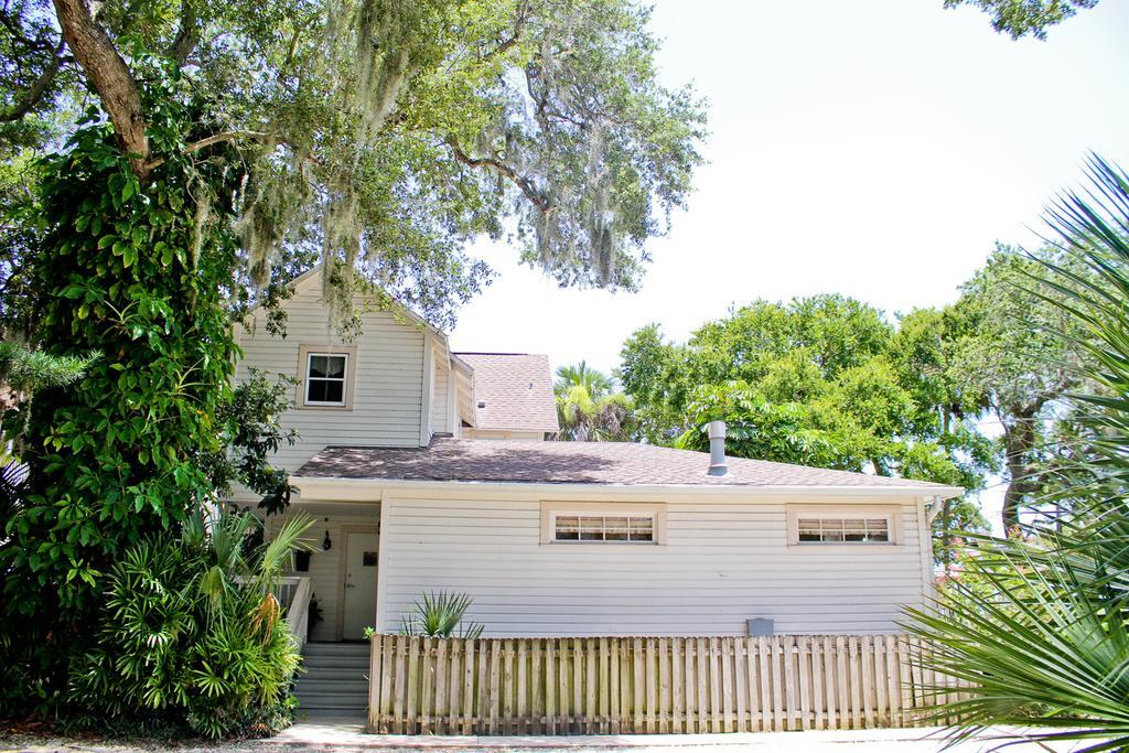 Night Swan Intracoastal Bed & Breakfast New Smyrna Beach Exterior photo