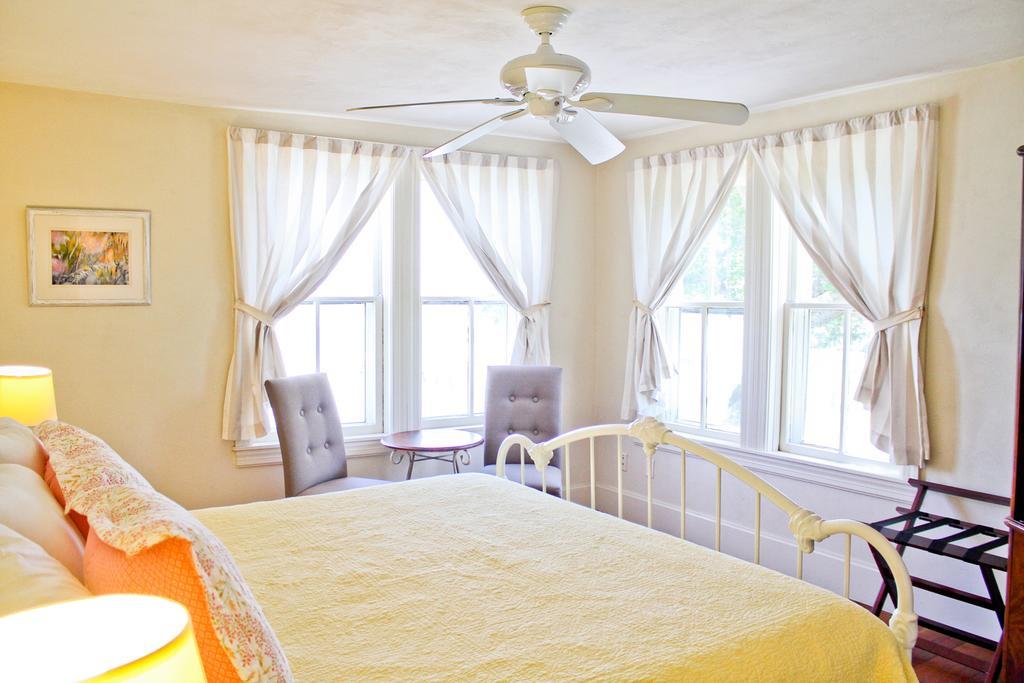 Night Swan Intracoastal Bed & Breakfast New Smyrna Beach Exterior photo