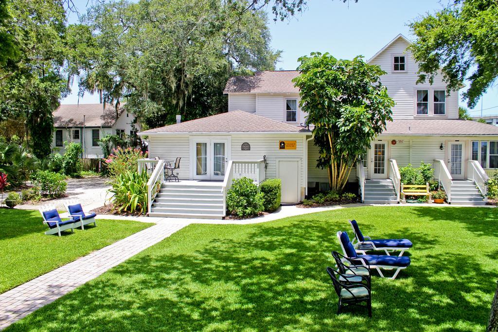 Night Swan Intracoastal Bed & Breakfast New Smyrna Beach Exterior photo