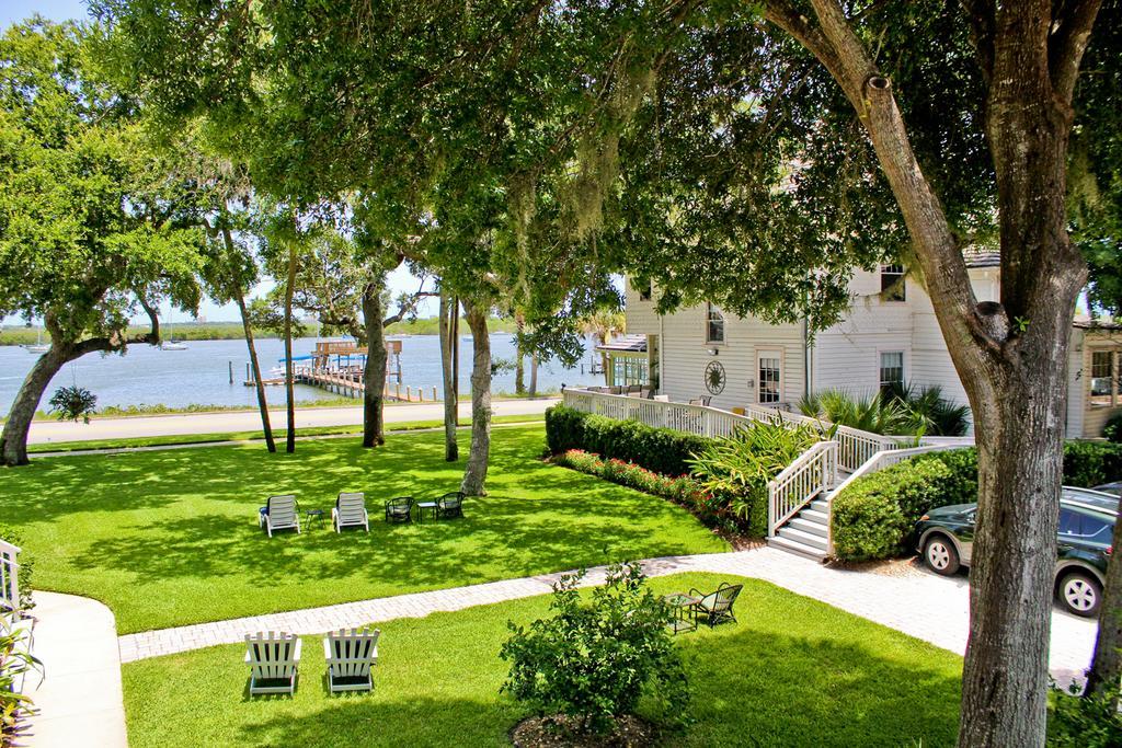 Night Swan Intracoastal Bed & Breakfast New Smyrna Beach Exterior photo